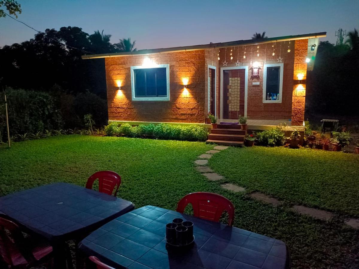 The Royal Ascot Holiday Home Алибаг Екстериор снимка