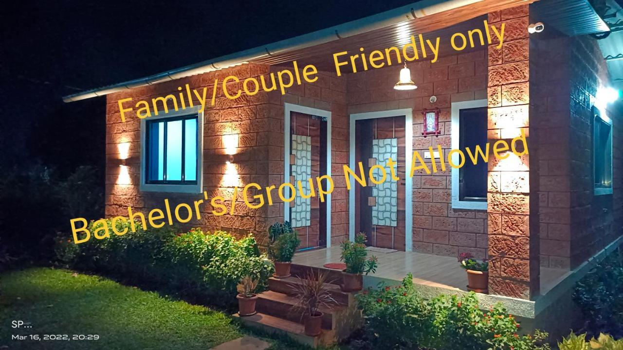 The Royal Ascot Holiday Home Алибаг Екстериор снимка
